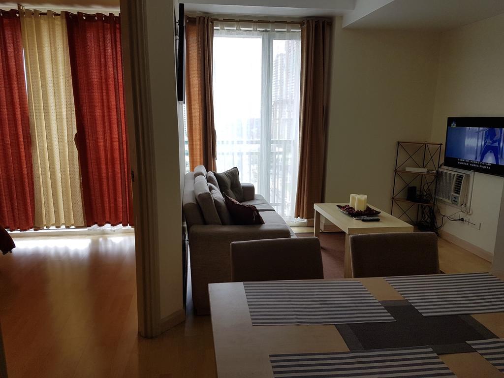 Ortigas 2 Bedroom Corner Unit With 2 Queen Across Shangrila Manila Exteriér fotografie